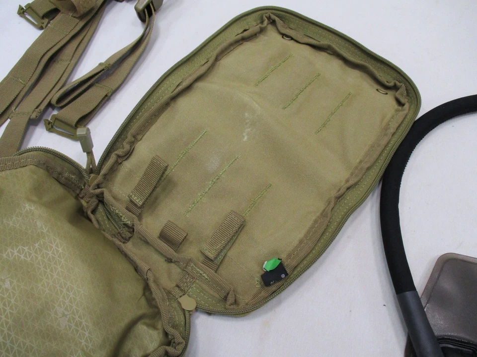 Condor Coyote Táctico Senderismo Piscina de Marea MOLLE H2O Vejiga de Agua Portador de Hidratación Foto 4 de 4