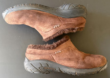 Merrell Women's Encore Ice 5 Clogs Fur Lined Brown Suede Size 6.5
