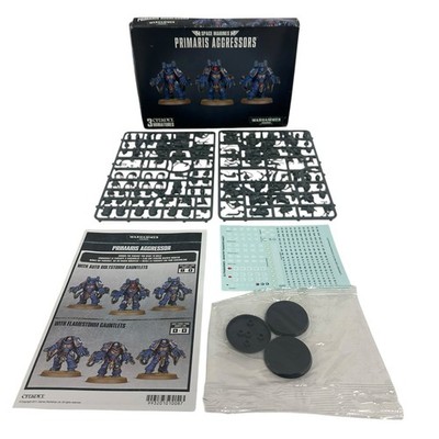 Games Workshop Warhammer 40000 Primaris Aggressors - 3 Miniatures