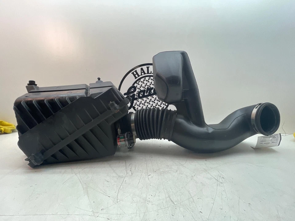 Воздухоочиститель CHEVY SILVERADO 1500 99 00 01 02 03 04 05 06 07 08 - Изображение 4 из 4