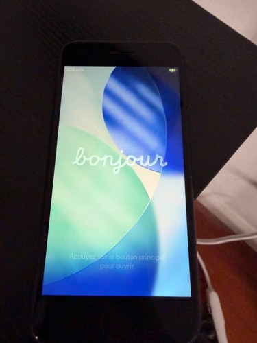 (SEE DESC) Apple iPhone SE (2020) - 64 GB - Black (Unlocked)