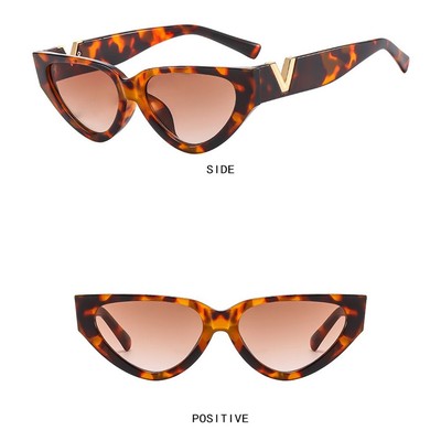 Sonnenbrille mit kleinem Gestell und Anti-Blaulicht-Gläsern für digitalen Schutz
