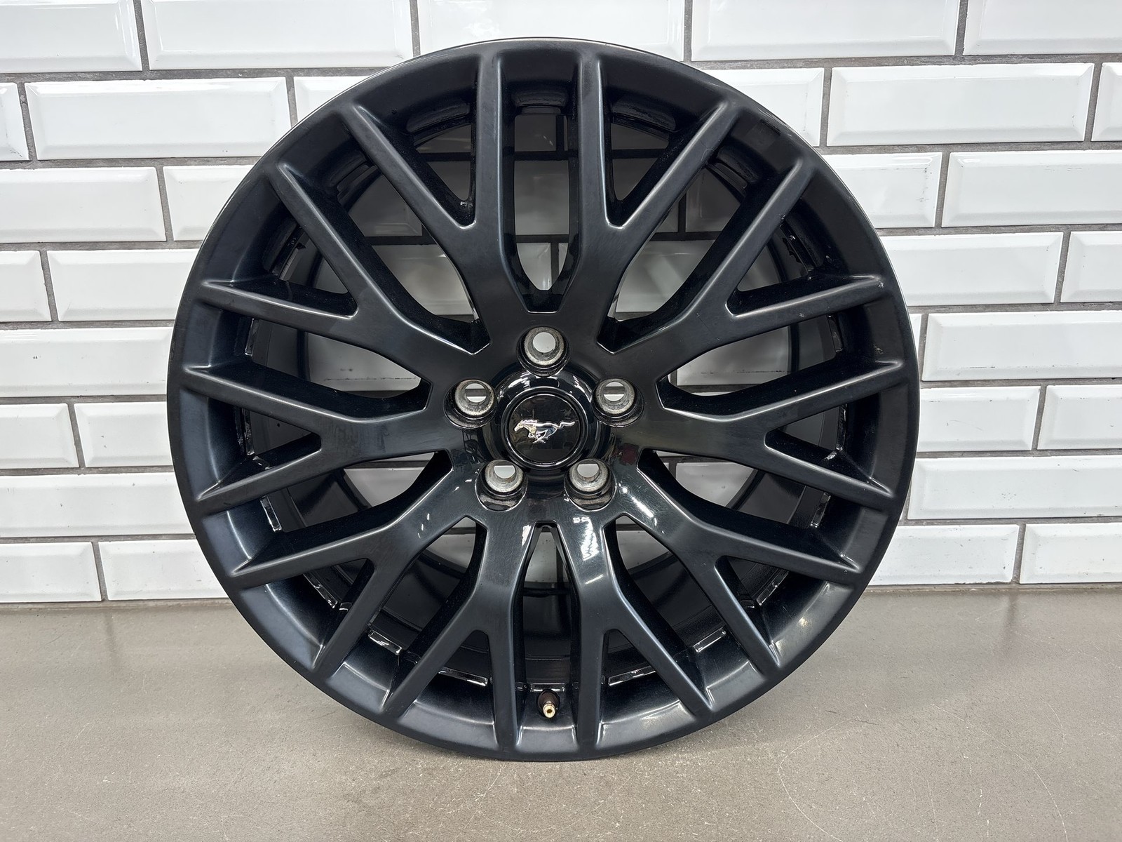 2018-2023 Ford Mustang GT S550 OEM 19x9.5 +52.5 Rear Wheel Rim Black