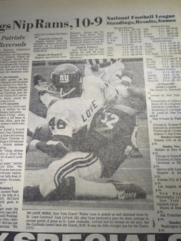 OCT 29, 1973 NEWSPAPER PAGE #2015-  NY GIANTS WALTER LOVE, JACK LeVECK CARDINALS