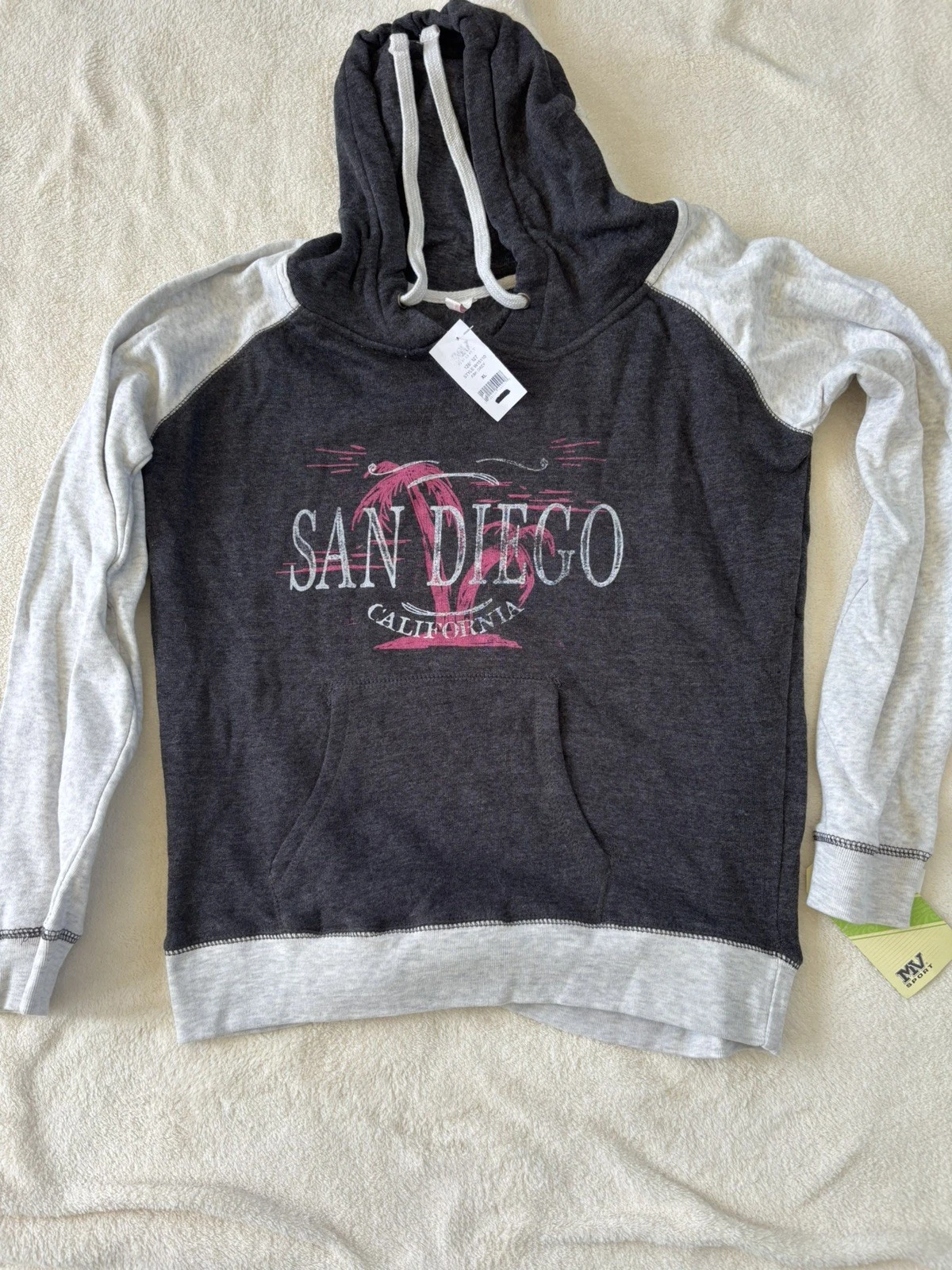 MV Sport - San Diego, CA, Pullover Long Sleeve T-Shirt Hoodie Size XL NWT