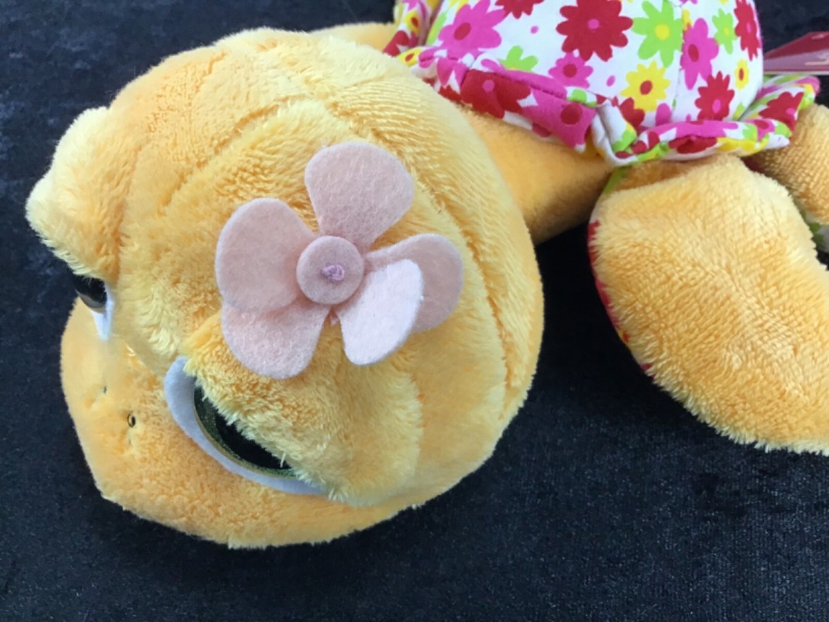 Li'l Peepers Suki Stofftier Schildkröte Sunshine (25,4 Cm) – Mit Blumenpanzer & Baby | Gelb, Weicher Plüsch