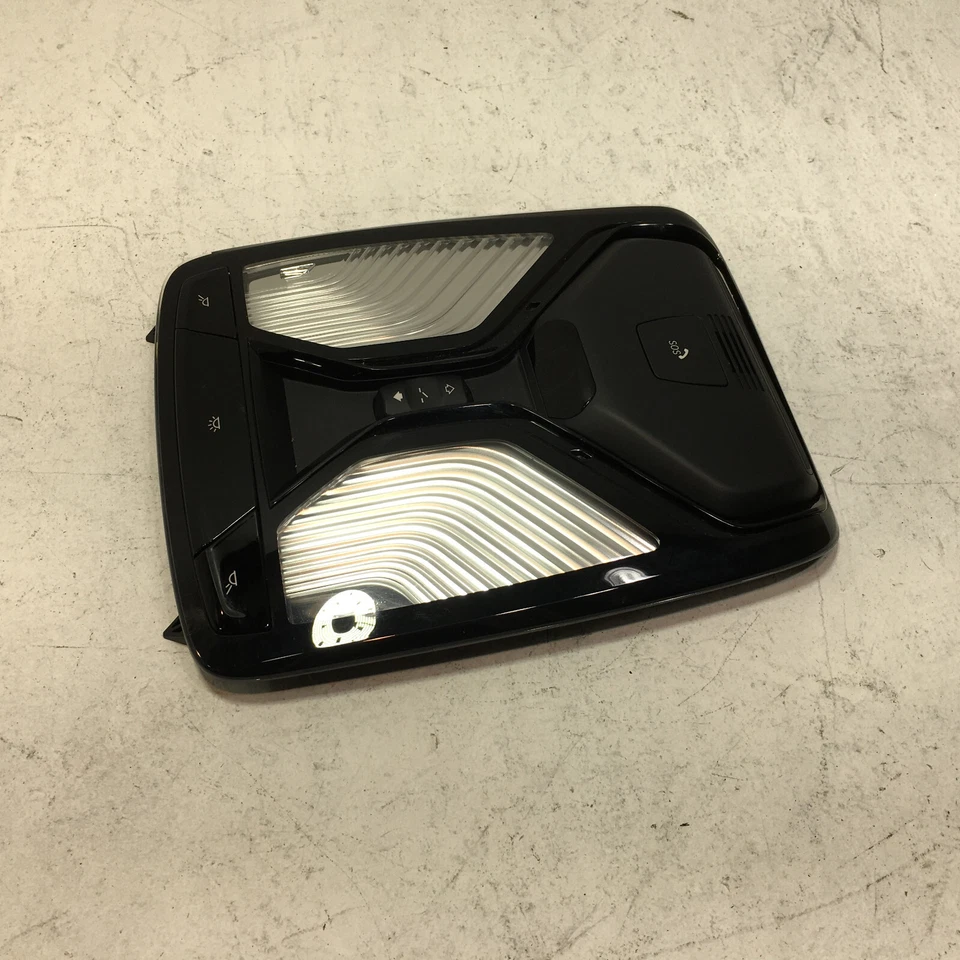 2018 - 2022 BMW G30 530E FRONT ROOF DOME LIGHT SUNROOF CONTROL MODULE SOS OEM - Image 4 of 4
