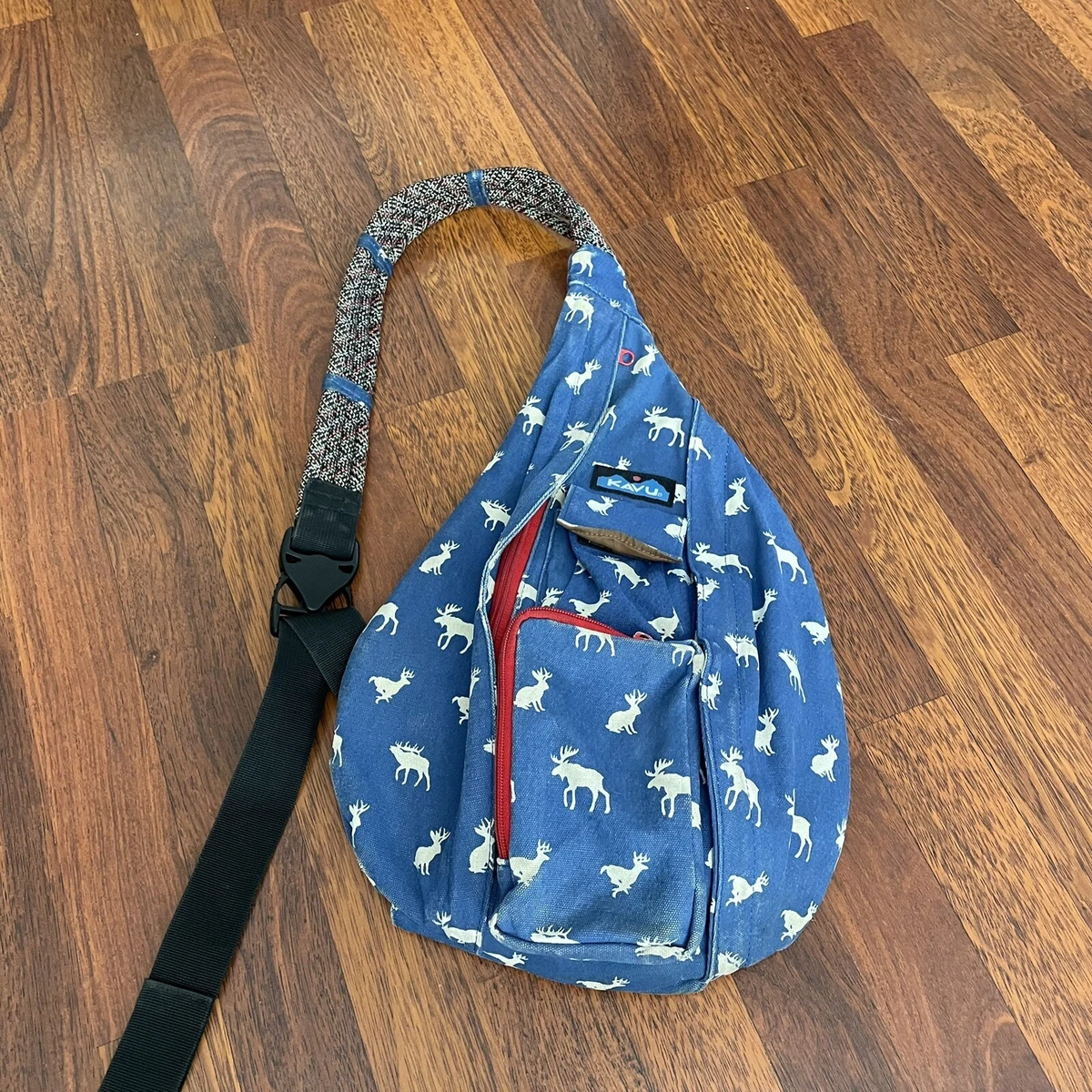 KAVU Rope Sling Crossbody Backpack Bag blue Woodland Animals