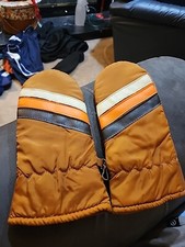 Vintage 1960s Mittens  Mens Size Fits All  NEAR MINT Rare Brown Gloves