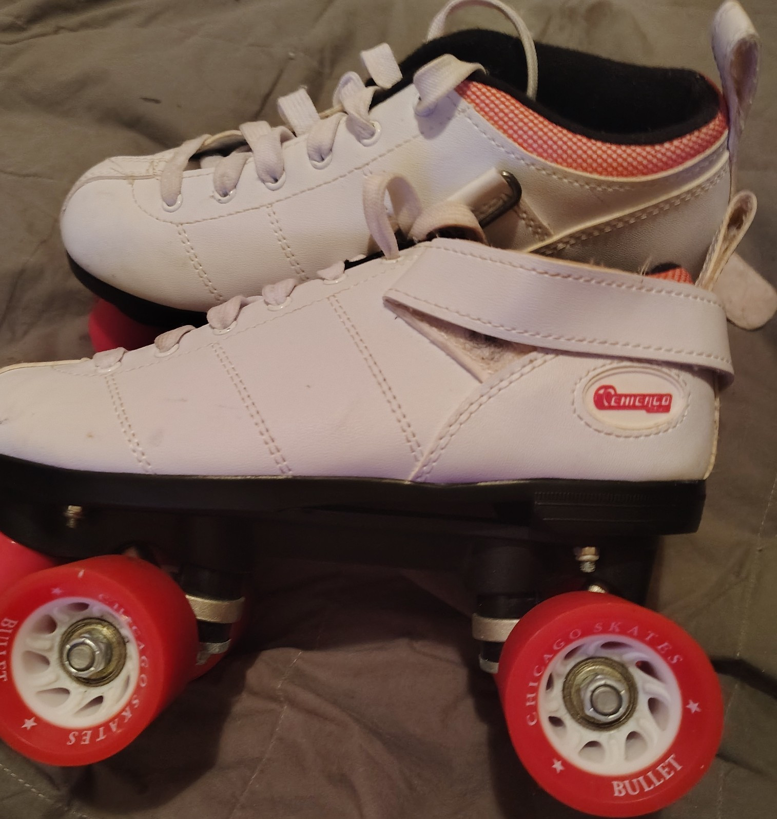 Chicago Bullet White Youth Roller Skates Skates for Kids