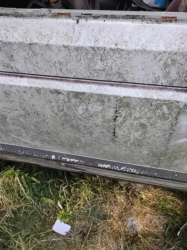 Marco de puerta delantera del conductor montado tipo vela se adapta a 84-93 CHEROKEE  Foto 3 de 4