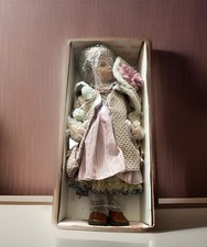 Vintage SHOW STOPPERS Porcelain DOLL TRISTA 21  Collectible Home Decor