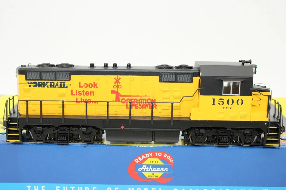Athearn HO Scale YKR YorkRail Emons CF7 Angled Diesel Locomotive #1500 DCC Ready - Image 2 of 4