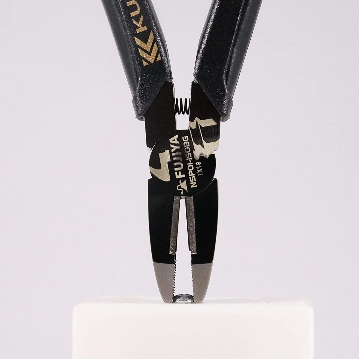 kiruakirua　0605 FUJIYA KUROKIN Tang-Thru Screwdriver Flathead -6.0 Shaft Length