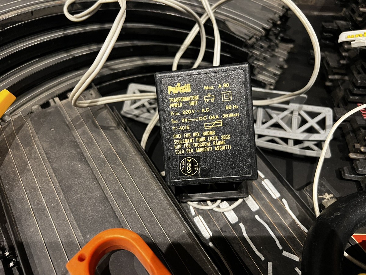 Lot De 8 Pièces De Guidage De Roues Pour Circuits électriques JOUEF - Occasion
