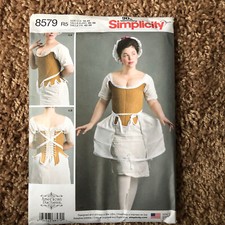 Simplicity pattern cosplay 8579 r5 uncut