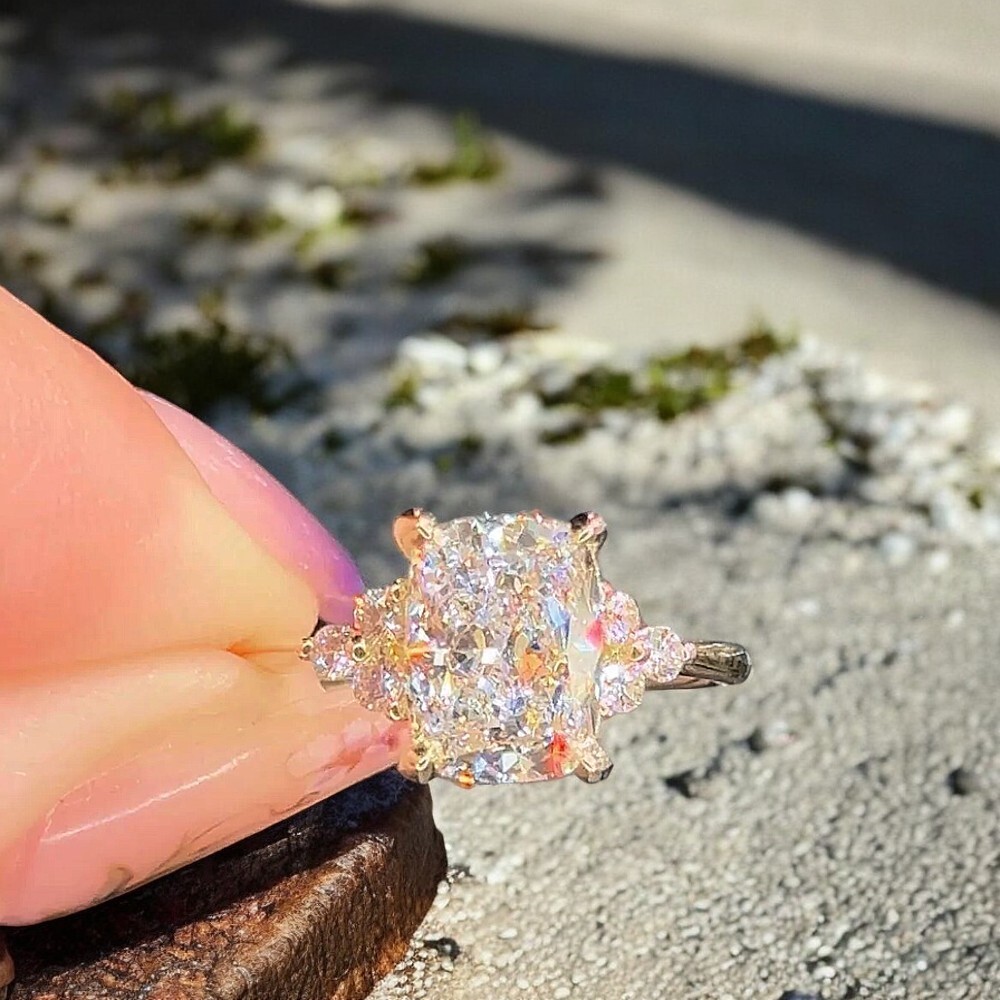 Ct Cushion Cut IGI Lab Grown Diamond Engagement Ring 18K