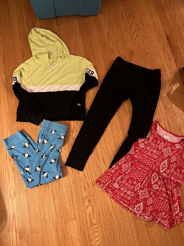 EUC girl’s Justice Size  12 lot leggings, soccer themed hoodie, And Tank