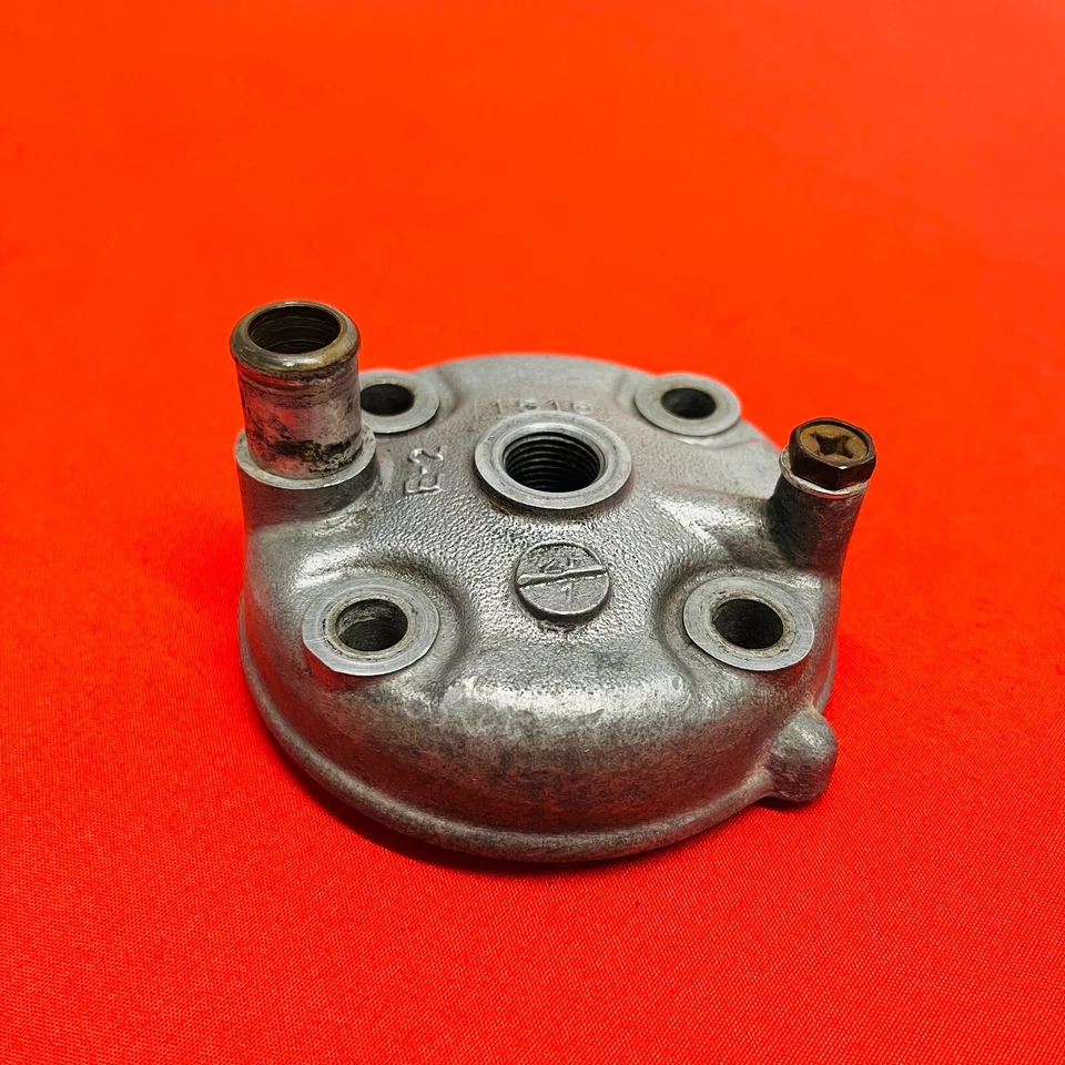 KX65 TAMPA DE CÚPULA DE CABEÇA DE CILINDRO EXTREMIDADE SUPERIOR ORIGINAL DO FABRICANTE KAWASAKI RM KX 65 (2002-2022) - Imagem 4 de 4