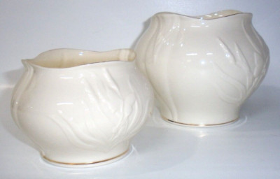 Belleek Set of 2 Butterfly Floral Vases 7th Mark 1980-93 Cream with Gold Trim