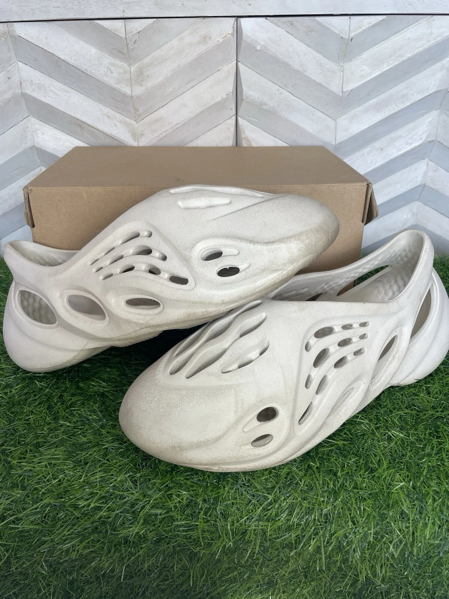 adidas gazelle silver green womens adidas Yeezy Foam RNNR Ararat  Sole System