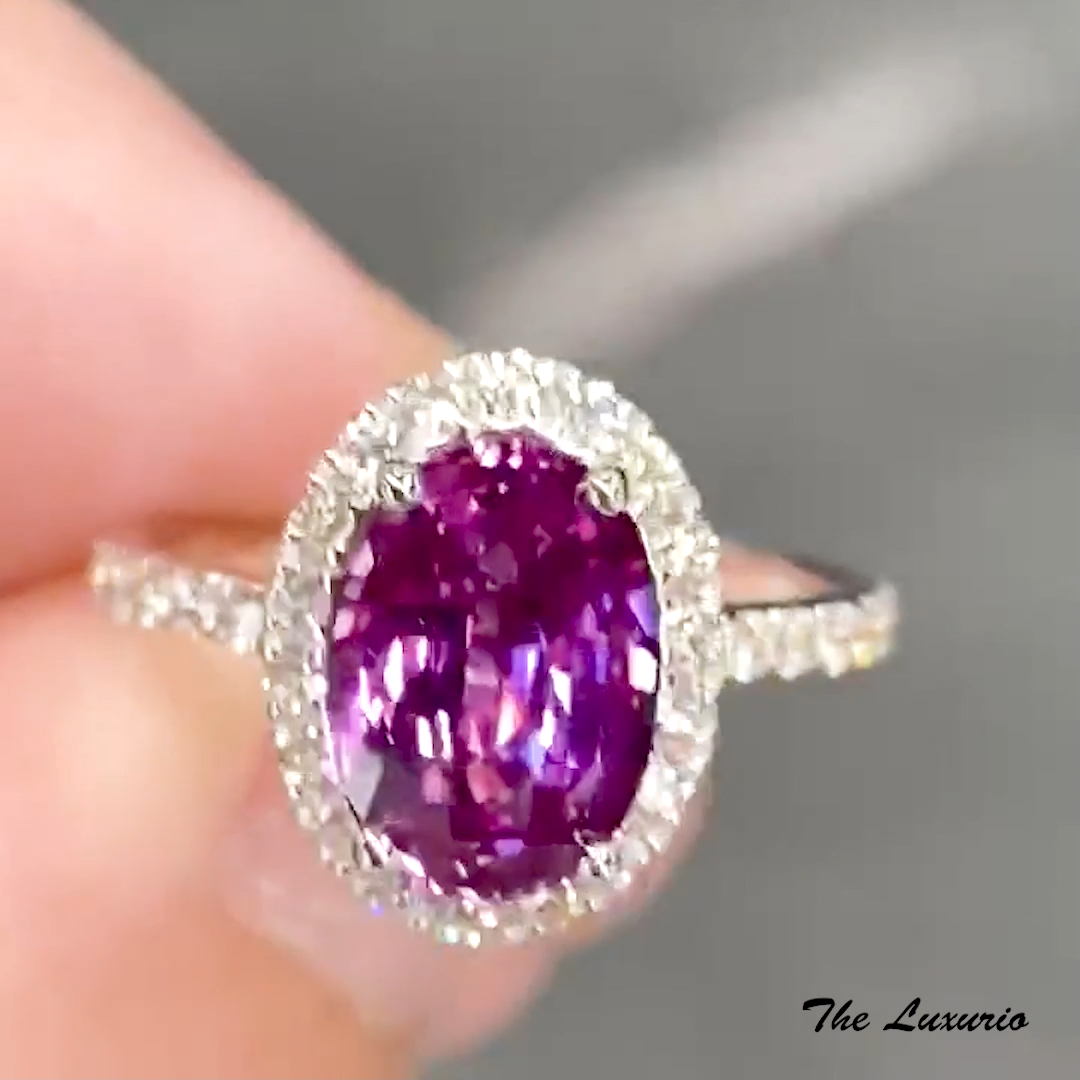 Bague de fiançailles certifiée GIA 3,38 carats saphir rose taille ovale et diamant - En vente sur France