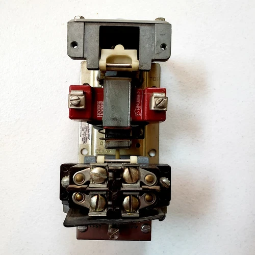 EATON CUTLER HAMMER D8OJ Pneumatic Timer Relay , D80AM magnet