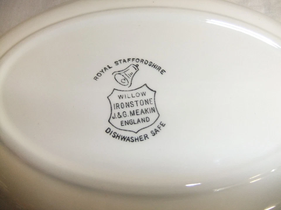c4 Pottery Royal Staffordshire Ironstone by J.& G.Meakin - Willow - vintage - R7 - Image 3 of 4