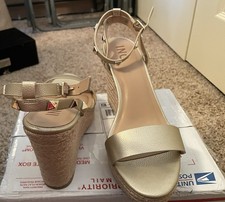 ladies sandals size 10