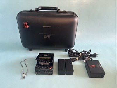 SONY DAT Digital Audio Tape-Corder Walkman TCD-D3 w/ LCH-D3 Hard Case **PARTS**