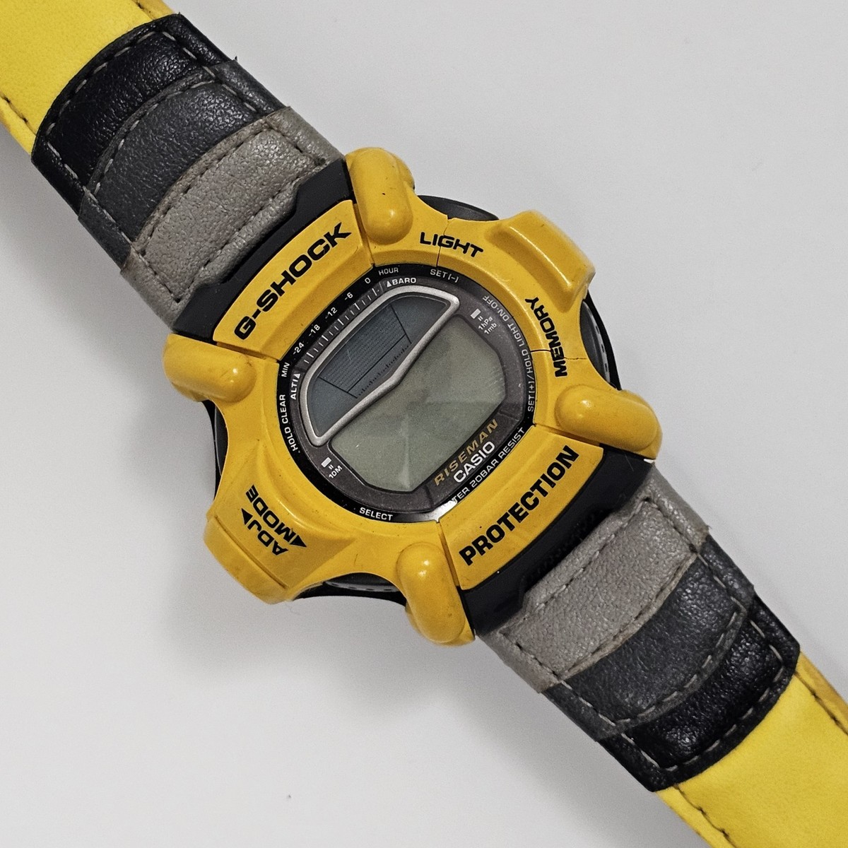 CASIO G-SHOCK RISEMAN DW-9100 Yellow Digital Watch Y2K Vintage