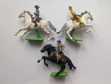 Deetail Figuren Cowboys auf Pferd weiß und schwarz Vintage Made in England 