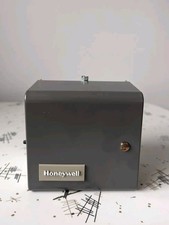 Honeywell Trade line L6081 A 1036 Triple Aquastat Controller AS IS