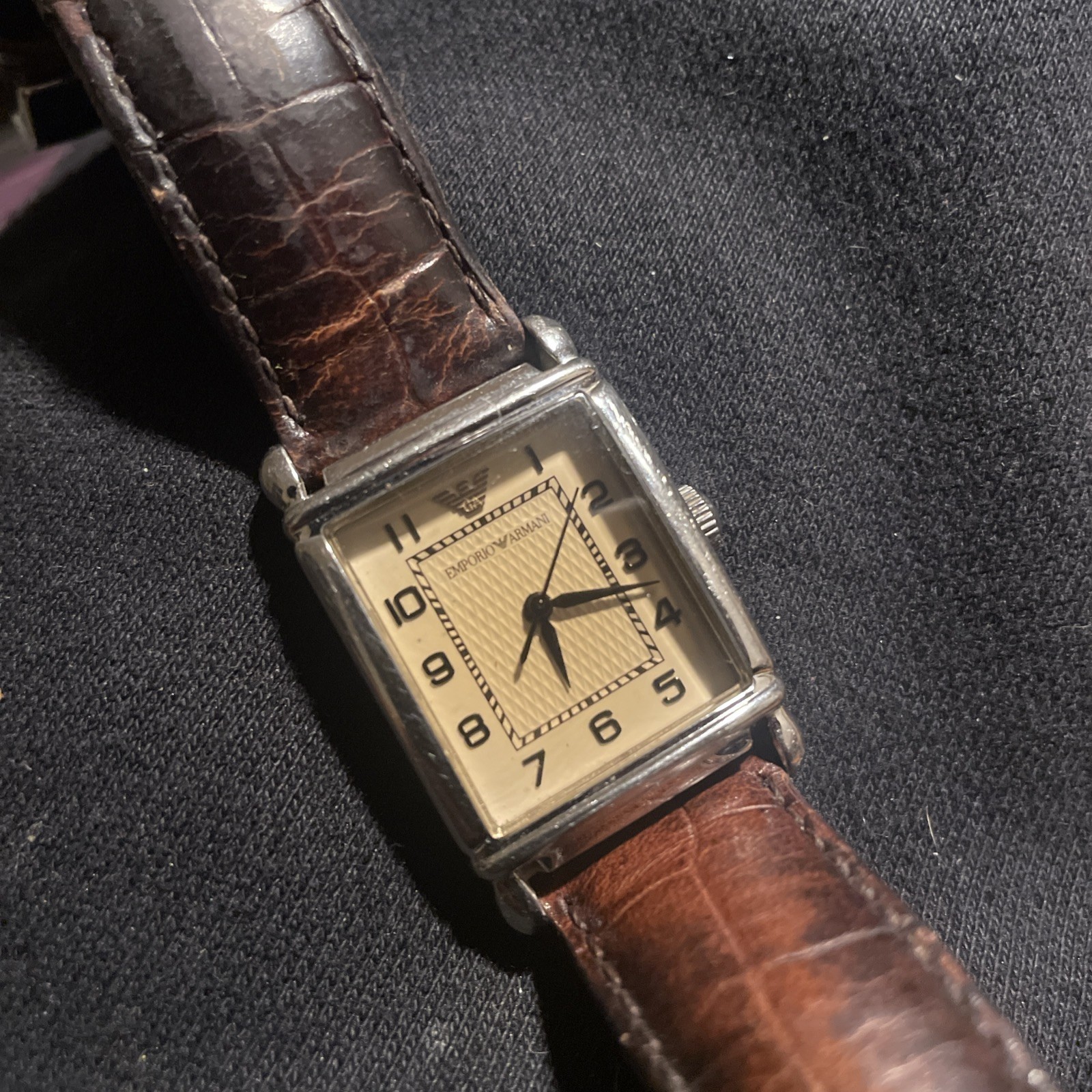 Watch AR0204 Armani Emporio Quartz Rare Vintage - vintagewatches.pk