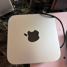Mac Studio M3 Ultra 256GB RAM 2TB SSD 28C CPU 60C GPU - Barely used