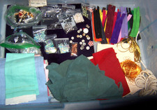 LOT NOS Beads/Sequins/Buttons/Linen/Ultrasuede/Zippers/Couching/SEWING SUPPLIES