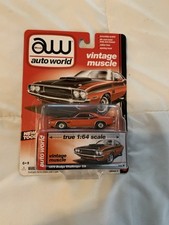 Auto World Vintage Muscle Premium Series Die Cast 1970 Dodge Challenger T/A 1:64