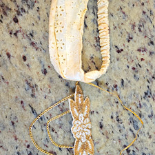 Women  s Ivory Lace Elastic Floral Flower Headband w/ Gold Beaded Accent