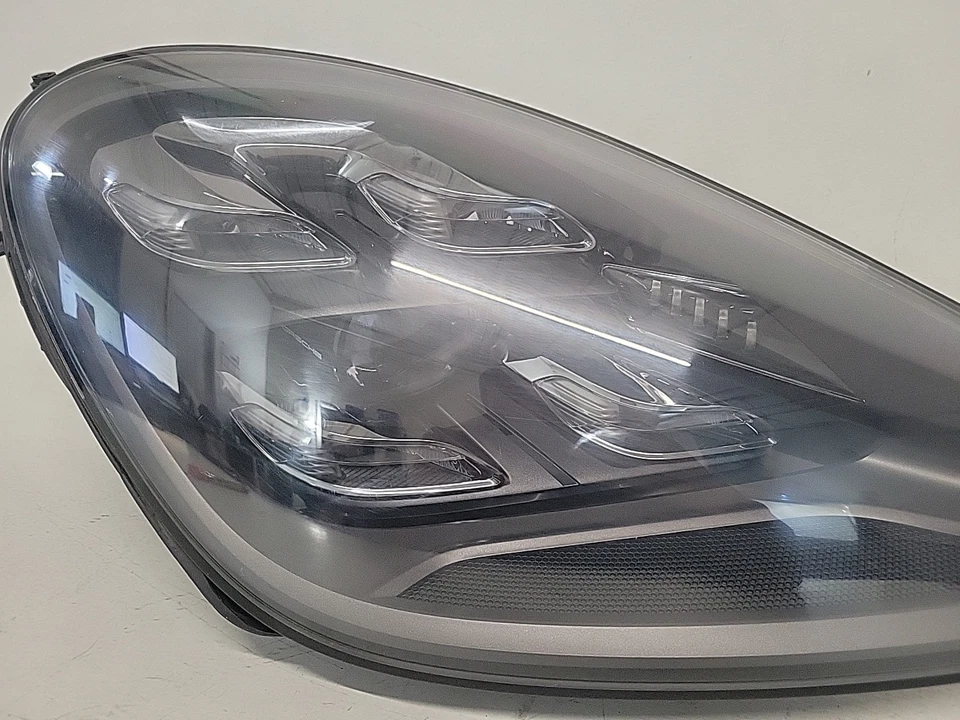 Faro LED matriz pasajero derecho derecho OEM 0523 2019-2023 Porsche Cayenne GTS Foto 4 de 4
