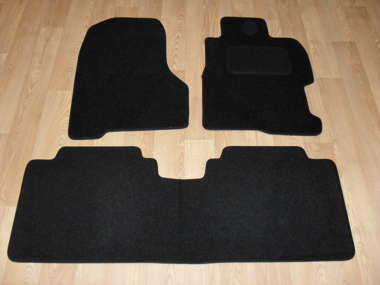 Car Mats for Honda Civic 5 Door 2001-06 Tailored Fit Car Mat Set in Black