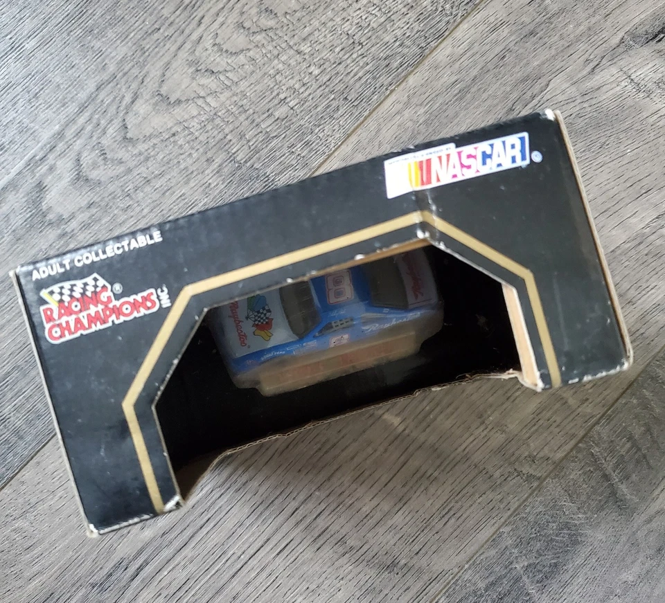 Racing Champions NASCAR Premier Edition 1993 Sterling Marlin #8 escala 1:64 Foto 2 de 4