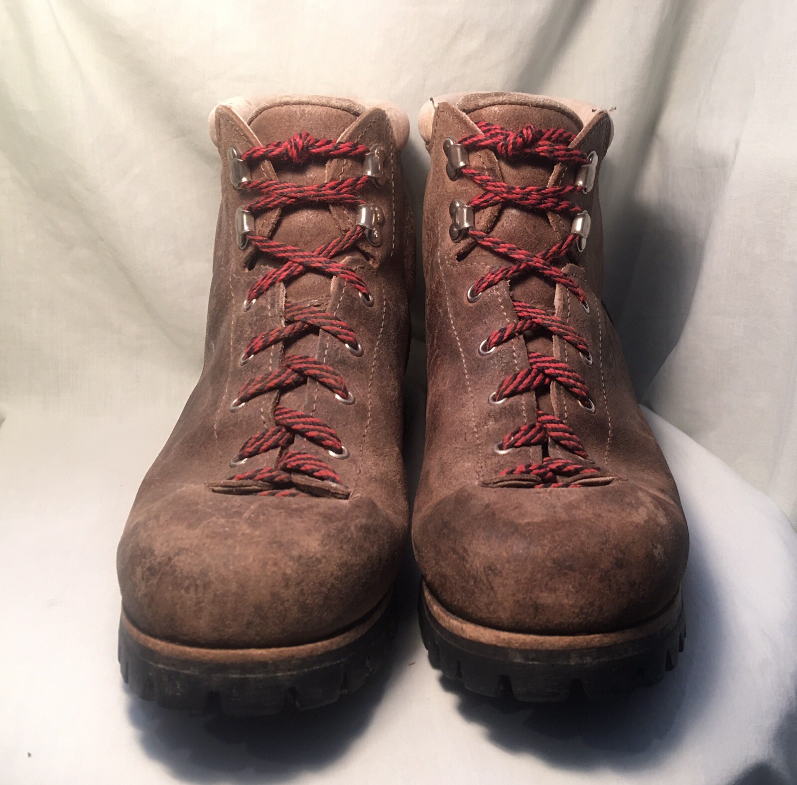 Vasque Split Cowhide Boots No Size Marked 27.5 CM Insole Vibram Soles Made Italy