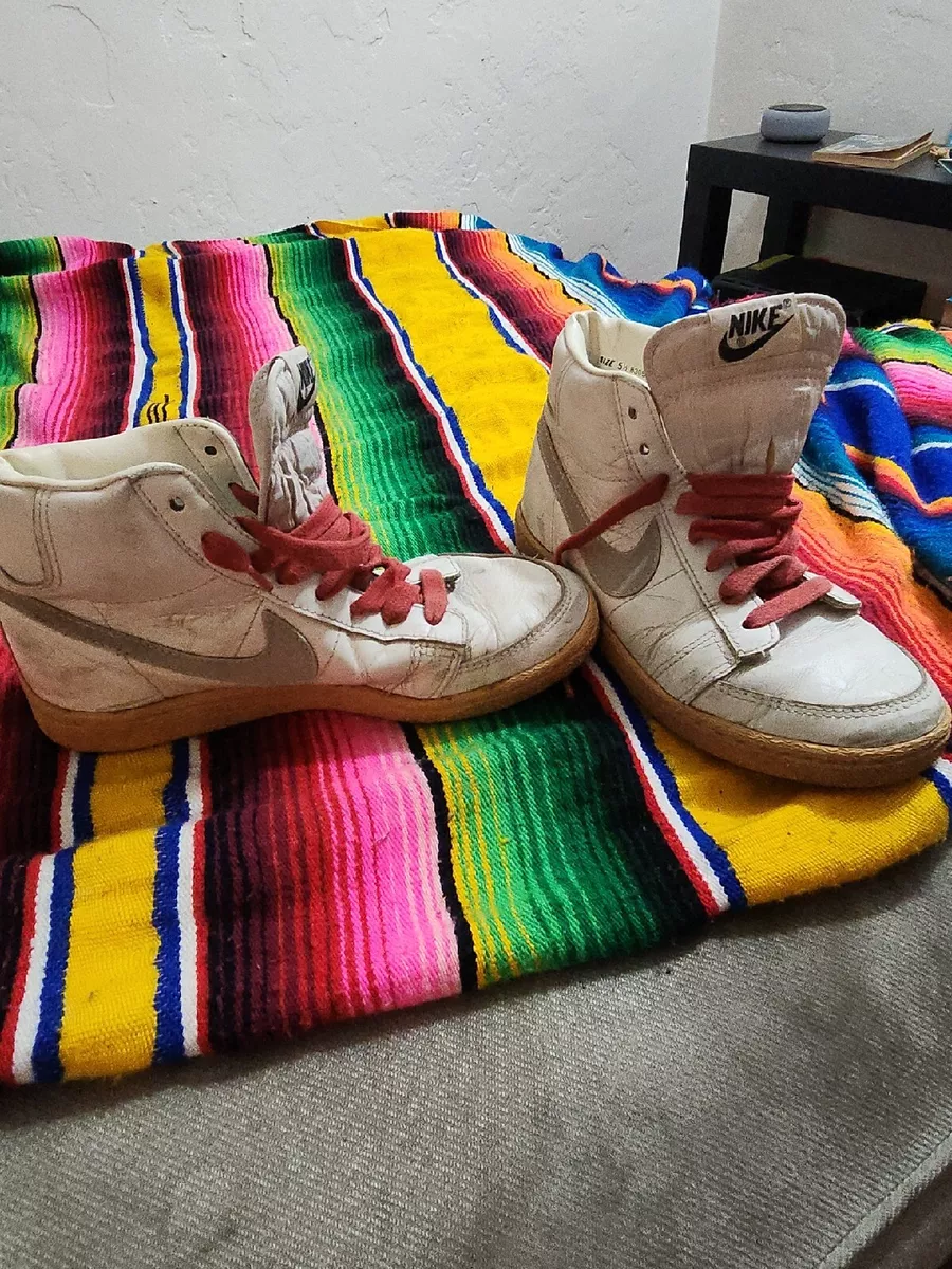 vintage nike leathr high top shoes 1980 sz 5 1 2 white great