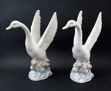 NAO Coppia STATUINA 2 CIGNO su Onda PORCELLANA  VINTAGE Ali Spiegate VINTAGE 