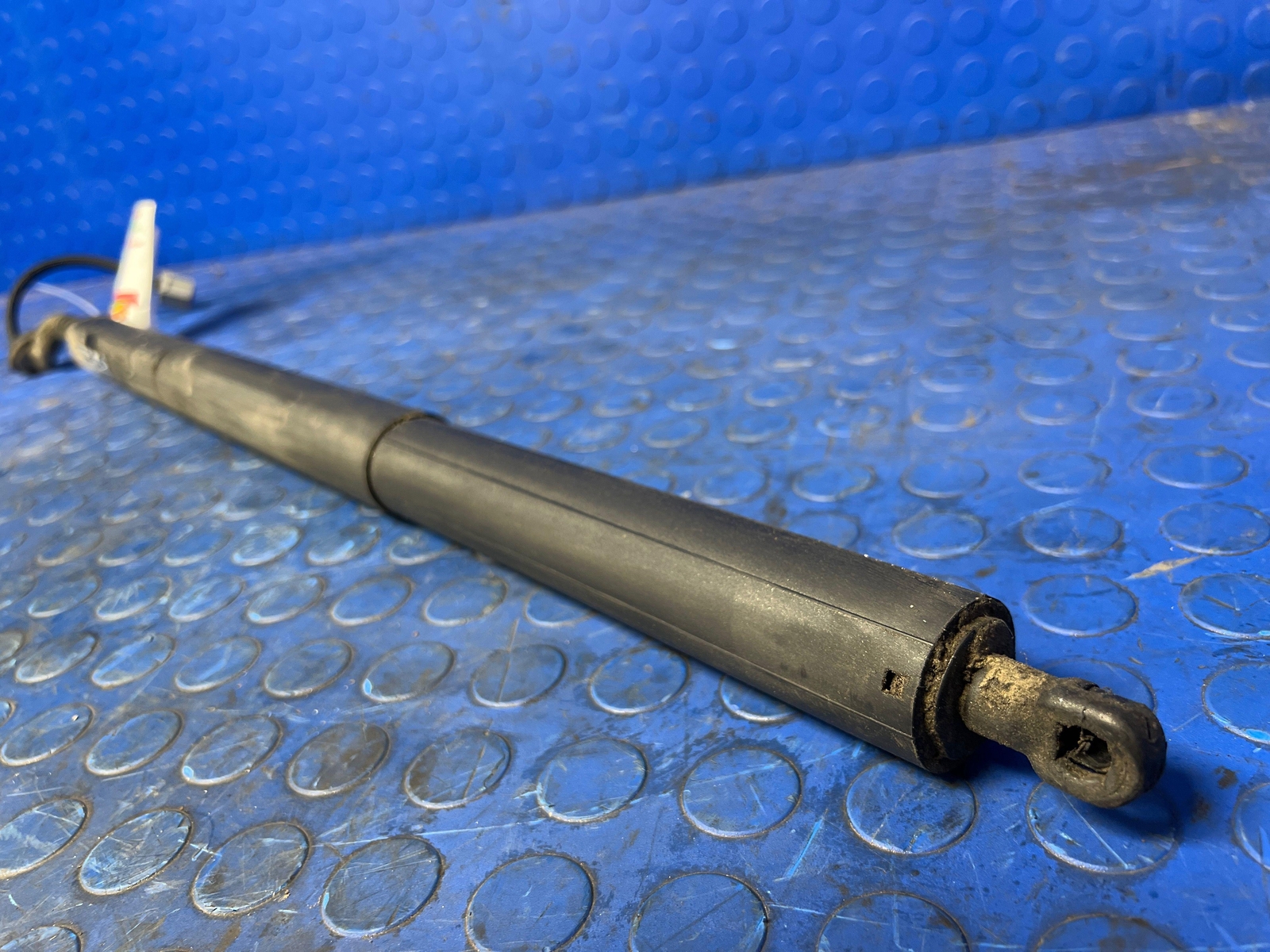 2013 2014 Jeep Grand Cherokee Power LiftGate Strut Shock OEM