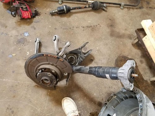 (LOCAL PICKUP ONLY) Maserati Ghibli    2015 Rear Suspension 1393298 Photo - $309