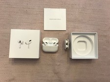 Apple AirPods Pro 1st Gen A2083 A2084 A2190 Wireless Charging Case W Earbuds
