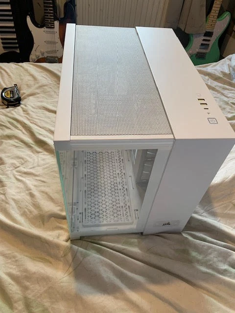 CORSAIR iCUE LINK 2500X RGB Micro-ATX Mid Tower PC Case - White - Image 3 of 3