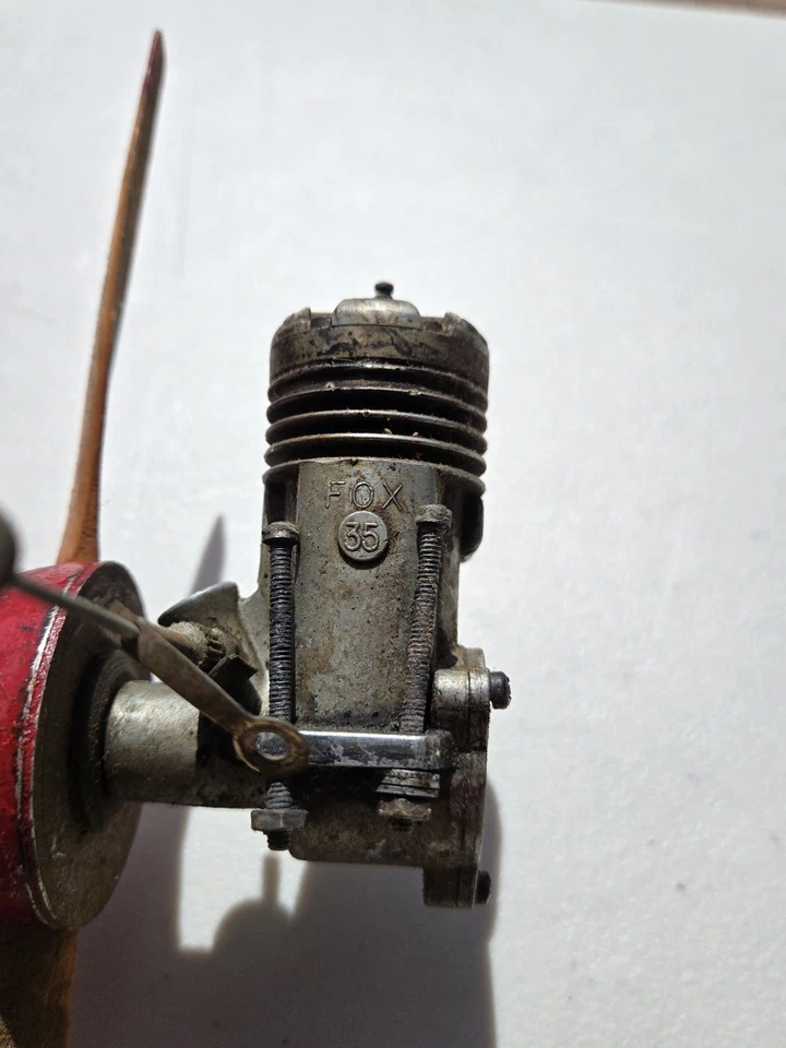 Vtg Fox Engineering 35 Stunt RC Airplane Plane Engine Free Flight Untested READ - Image 2 of 4