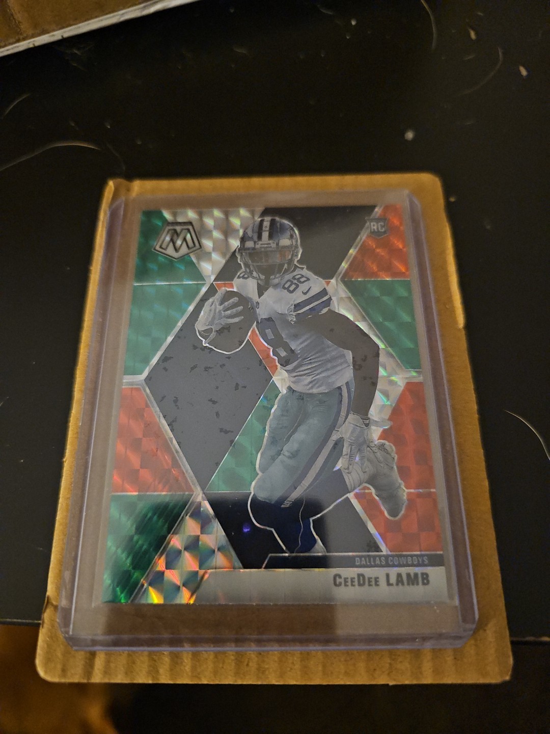 2020 Panini Mosaic Rookies CeeDee Lamb 207 Choice Mosaic Red and Green Prizm RC